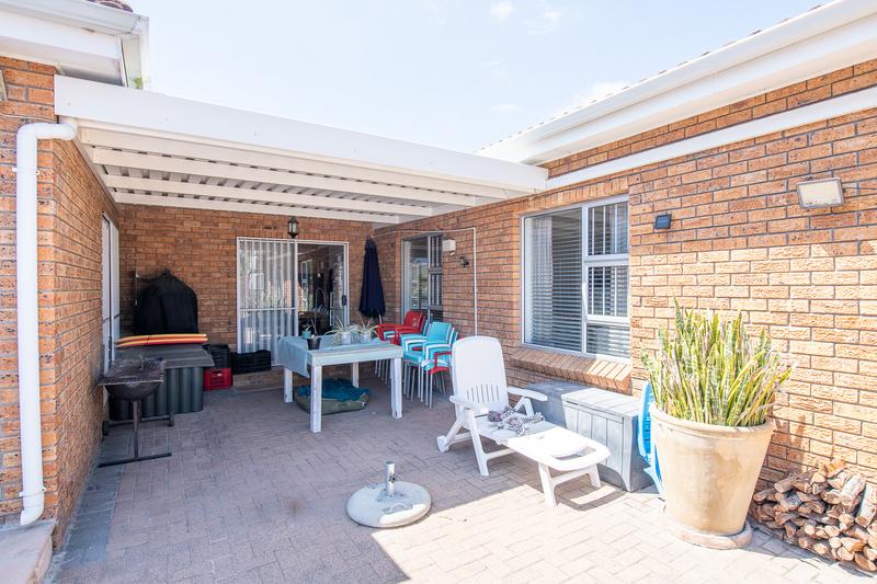 4 Bedroom Property for Sale in Brackenfell South Western Cape